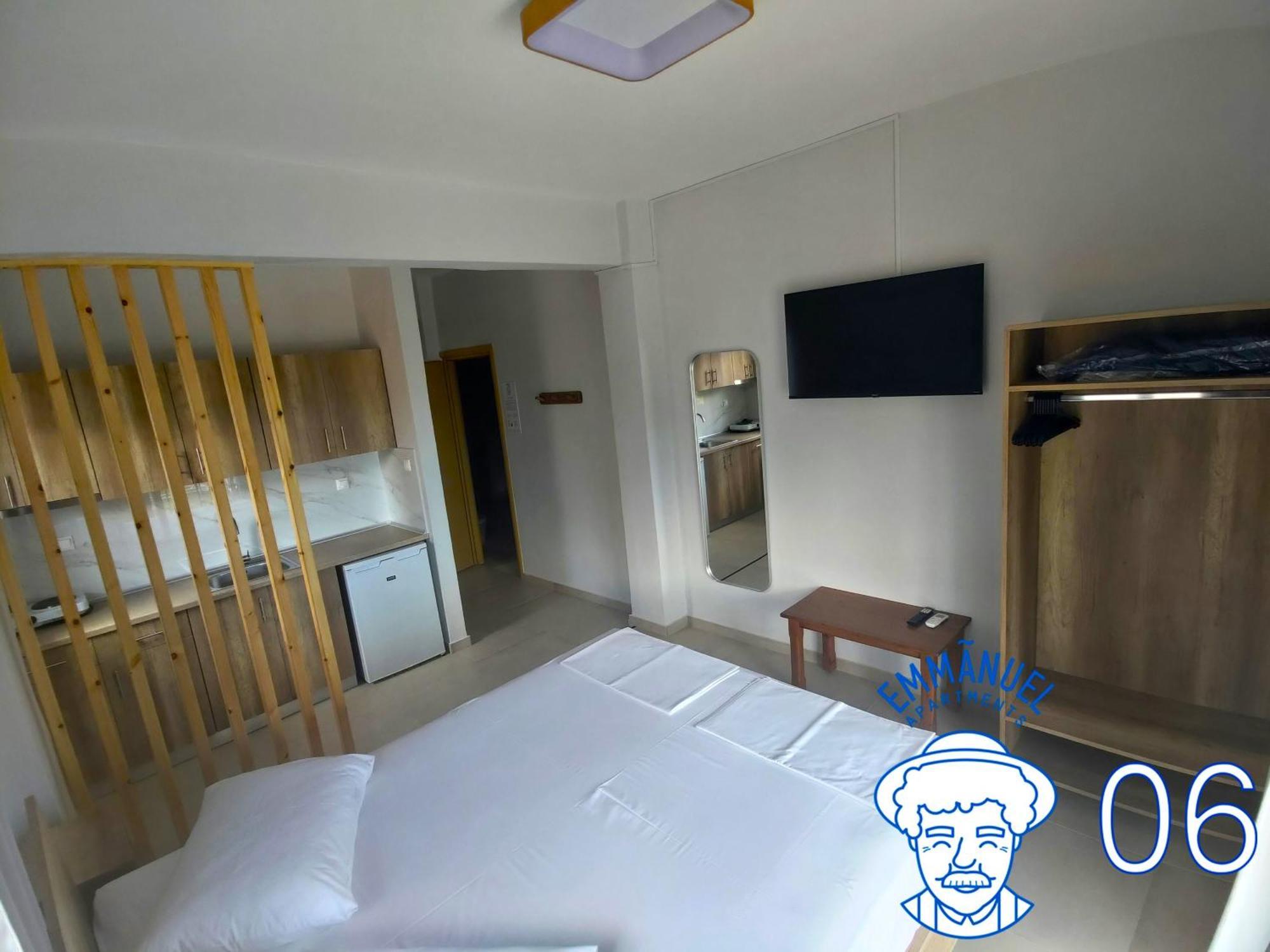 Emmanuel Apartments Paralía エクステリア 写真